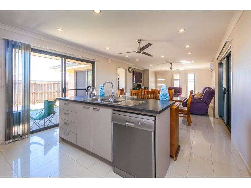 4 Lawson Court, Gracemere QLD 4702