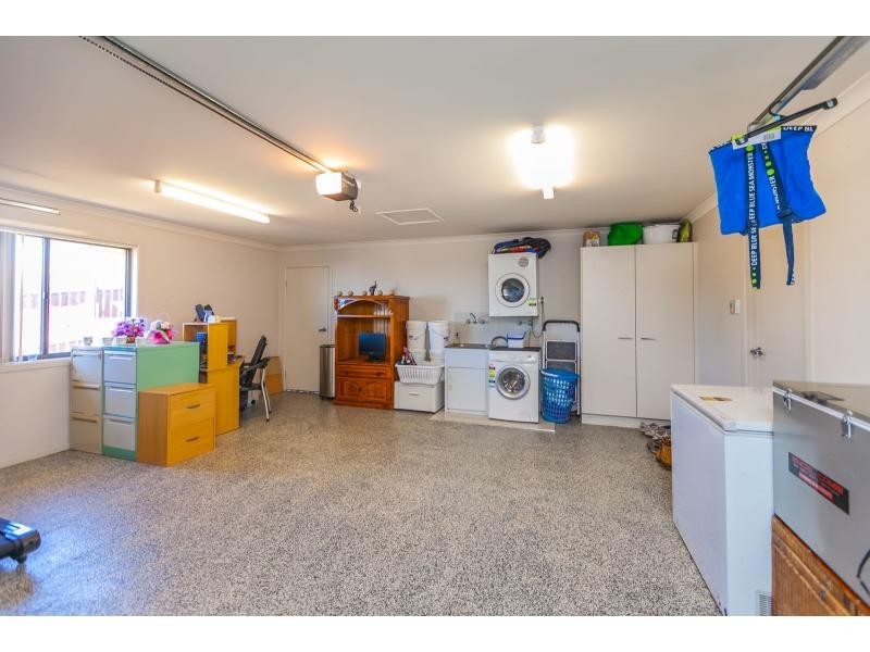 4 Lawson Court, Gracemere QLD 4702