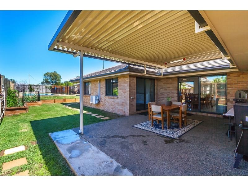 4 Lawson Court, Gracemere QLD 4702