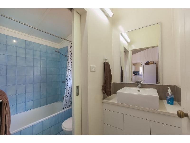 28 Brighton Street, Berserker QLD 4701