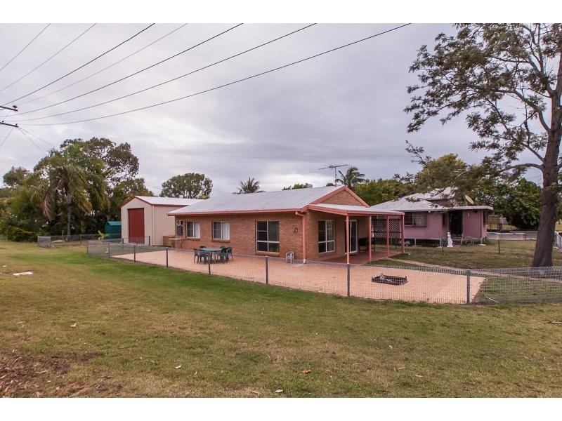 2 Dingwall Street, Keppel Sands QLD 4702