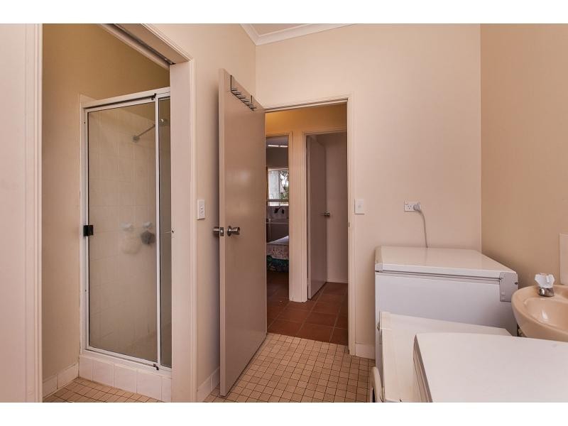 2 Dingwall Street, Keppel Sands QLD 4702