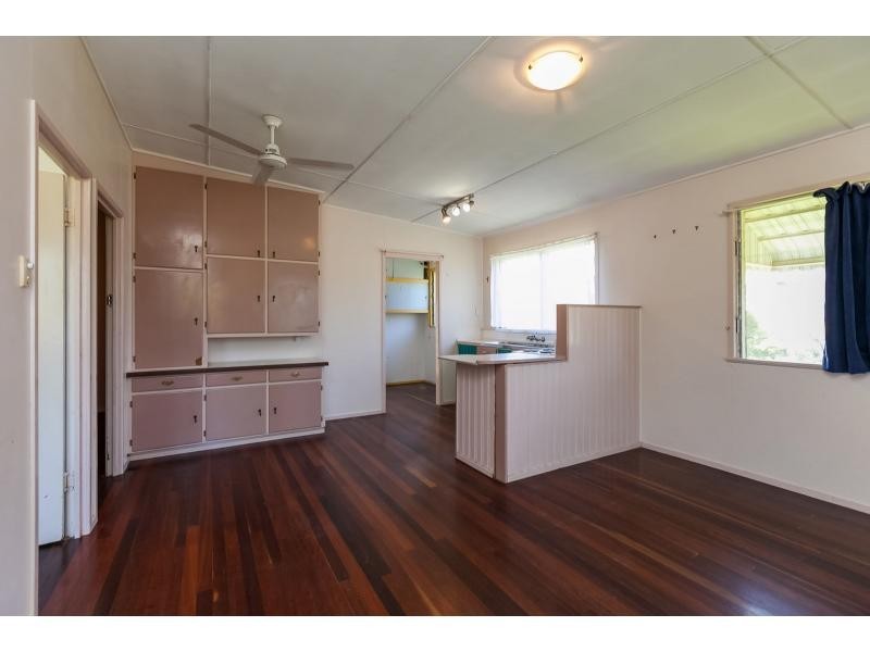14 Rosslyn Street, Rosslyn QLD 4703