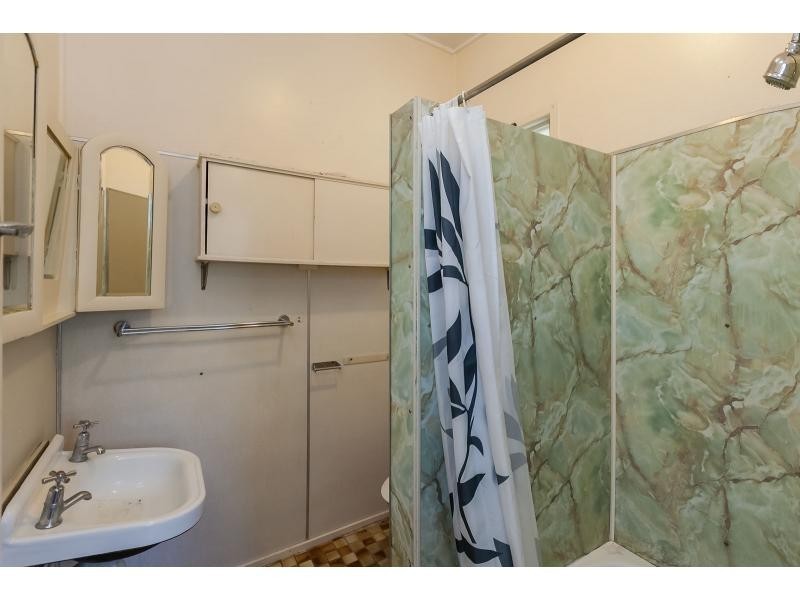 14 Rosslyn Street, Rosslyn QLD 4703