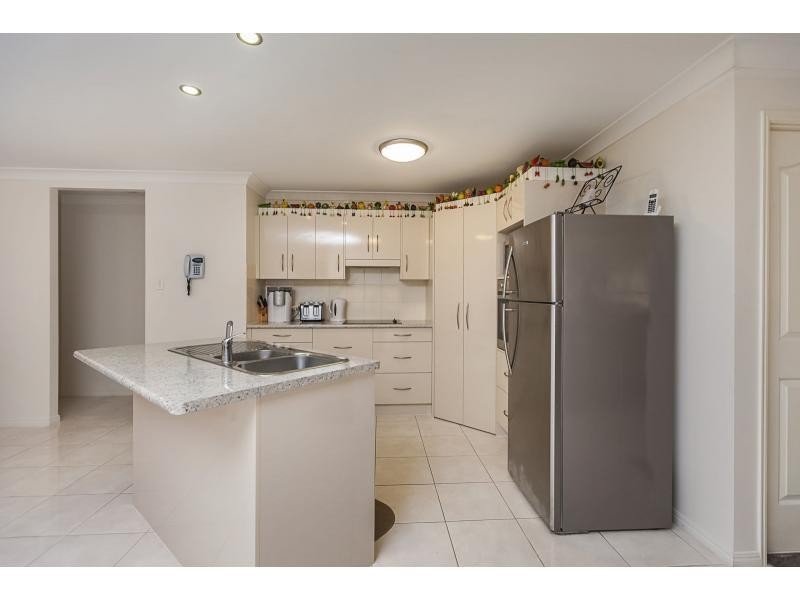 11 Emery Street, Gracemere QLD 4702