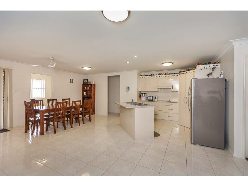11 Emery Street, Gracemere QLD 4702