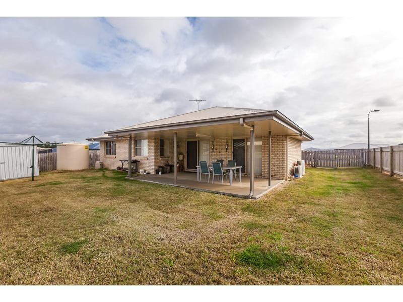 11 Emery Street, Gracemere QLD 4702