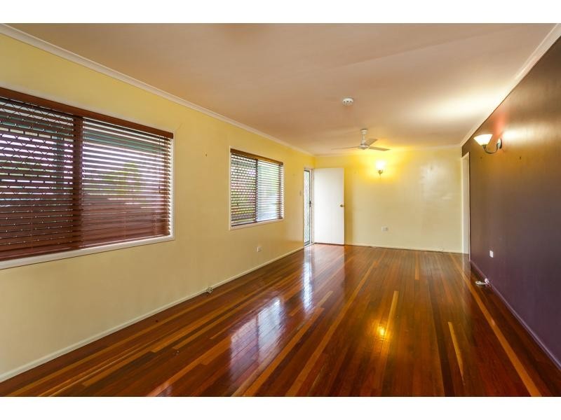 25 Locke Street, Kawana QLD 4701