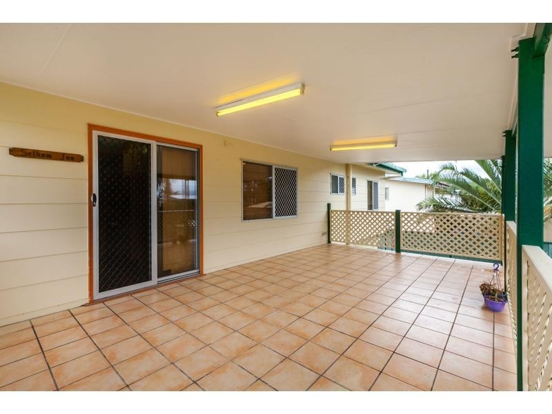 25 Locke Street, Kawana QLD 4701