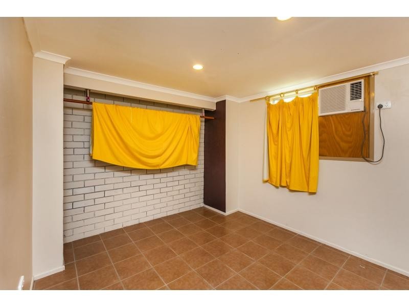 25 Locke Street, Kawana QLD 4701