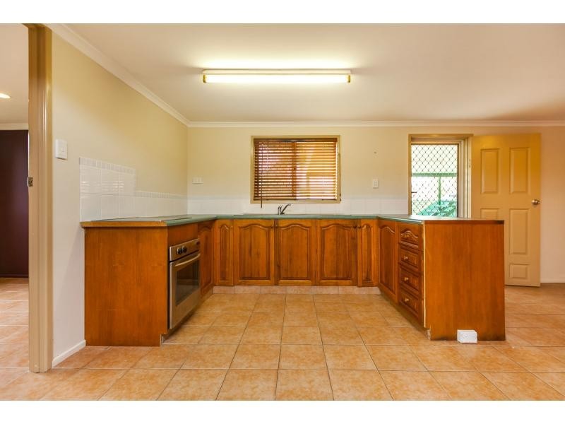 25 Locke Street, Kawana QLD 4701