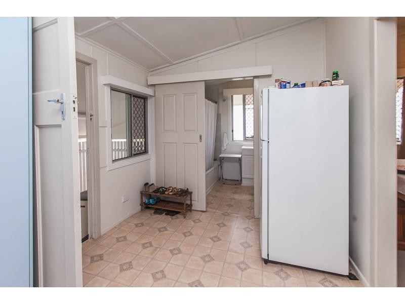 57 Lakes Creek Road, Berserker QLD 4701