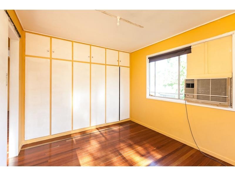 471 Crane Avenue, Kawana QLD 4701