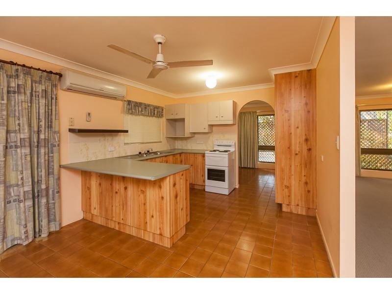 1 Charles Crescent, Gracemere QLD 4702