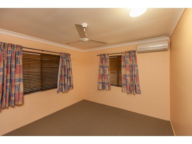 1 Charles Crescent, Gracemere QLD 4702