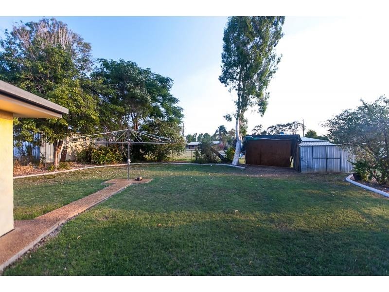 1 Charles Crescent, Gracemere QLD 4702