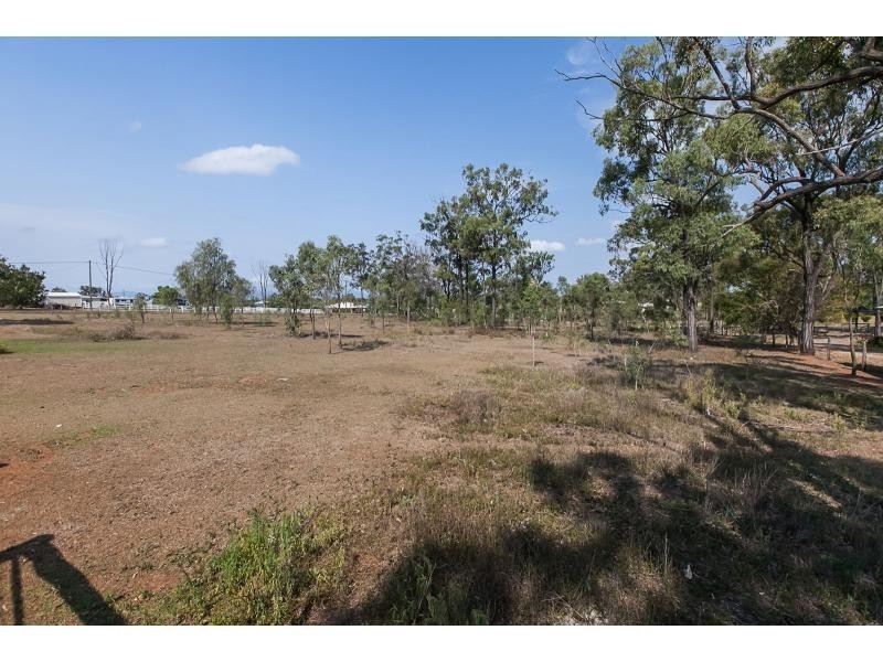 30 West Street, Gracemere QLD 4702