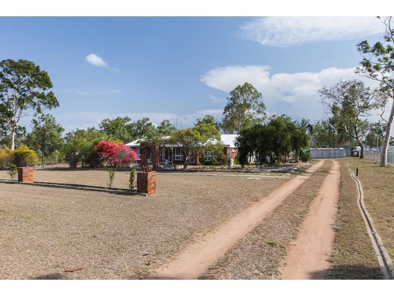 30 West Street, Gracemere QLD 4702