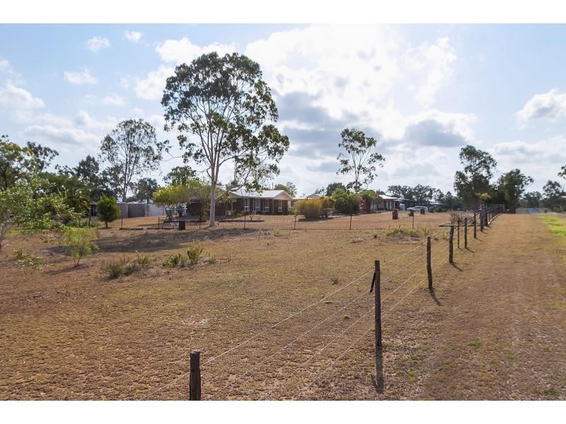 30 West Street, Gracemere QLD 4702