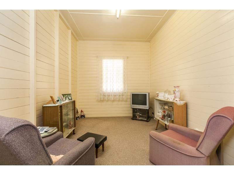 195 Denham Street, The Range QLD 4700