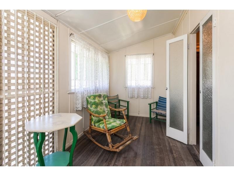 195 Denham Street, The Range QLD 4700