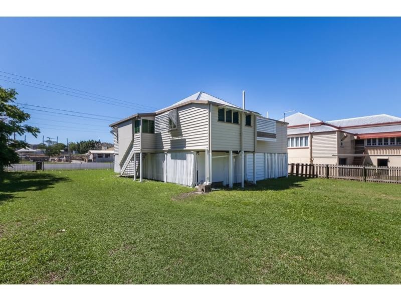 195 Denham Street, The Range QLD 4700