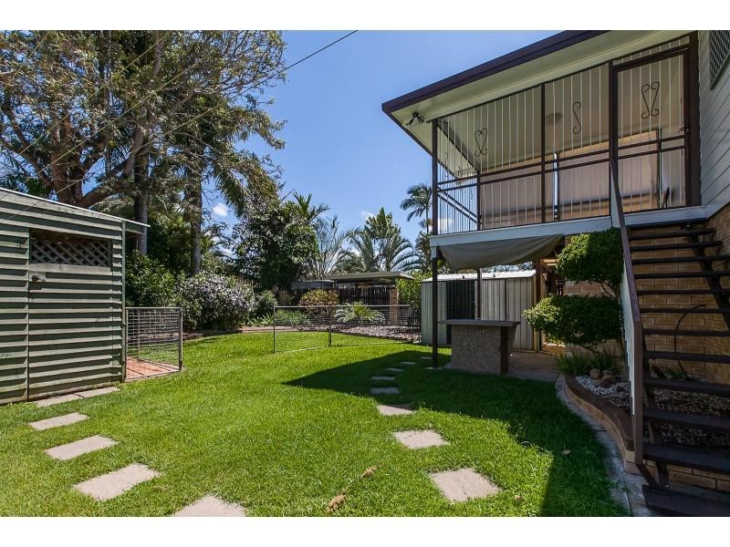 16 Elwing Street, Kawana QLD 4701