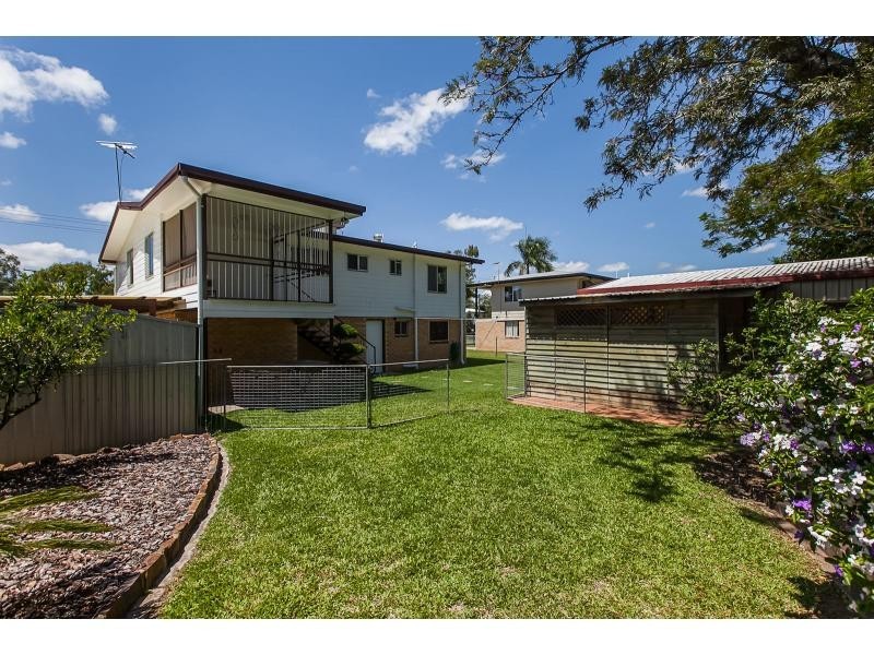 16 Elwing Street, Kawana QLD 4701