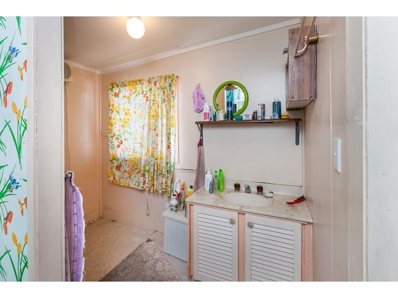 65 Burnett Street, Berserker QLD 4701