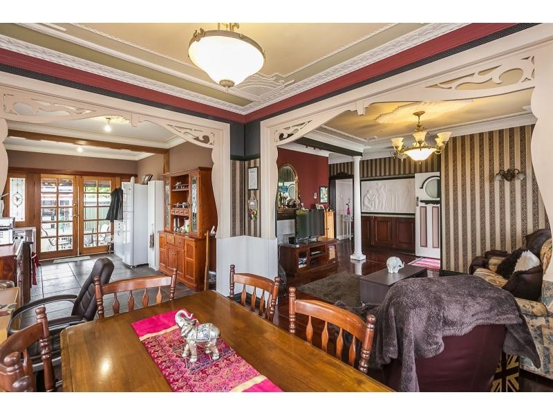 156 Earl Street, Berserker QLD 4701