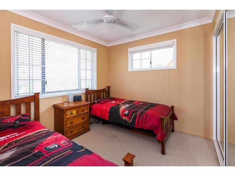 16 Hutcheon Street, Kawana QLD 4701