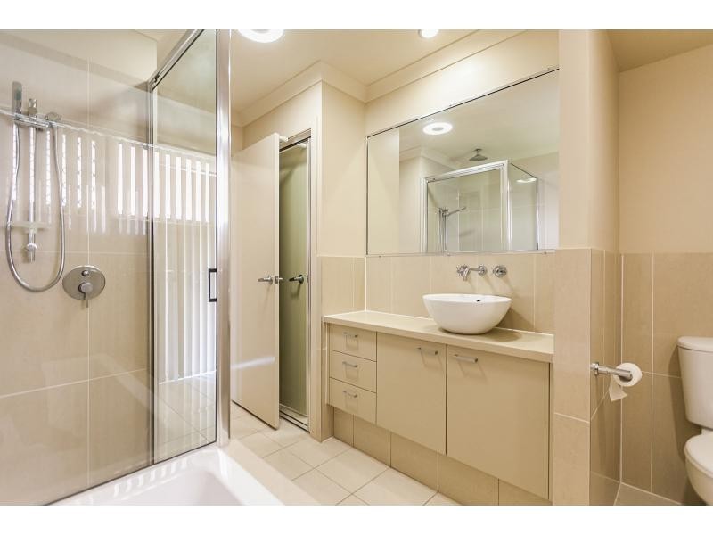 1 Cunningham Court, Gracemere QLD 4702