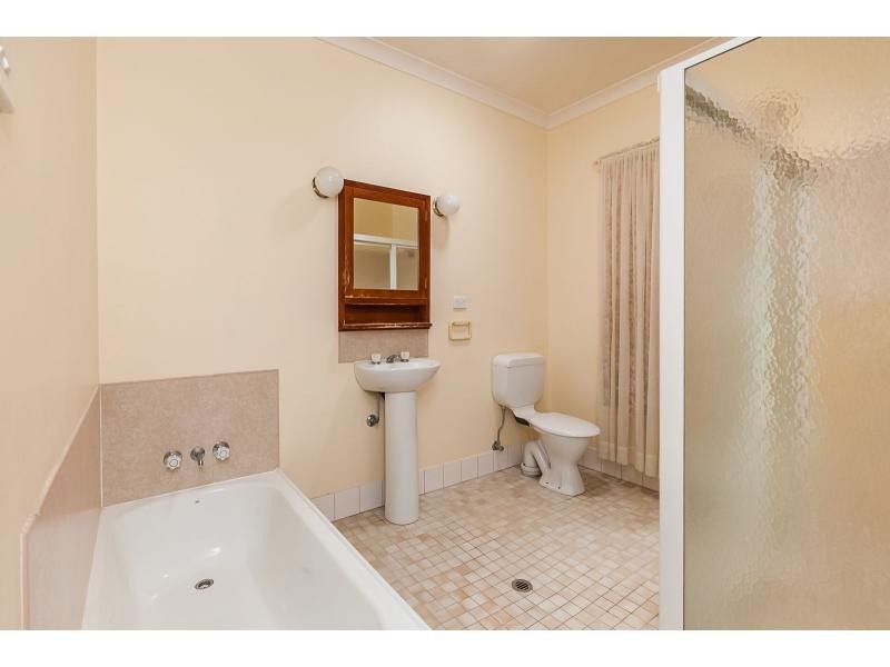 190 Vallis Street, Frenchville QLD 4701