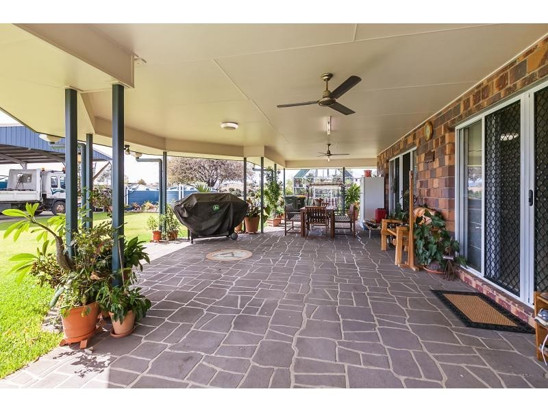 35 Windsor Street, Gracemere QLD 4702