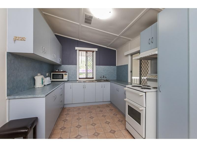 57 Lakes Creek Road, Berserker QLD 4701