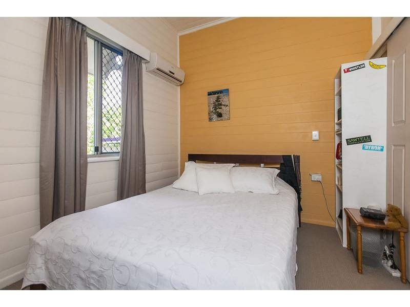 57 Lakes Creek Road, Berserker QLD 4701