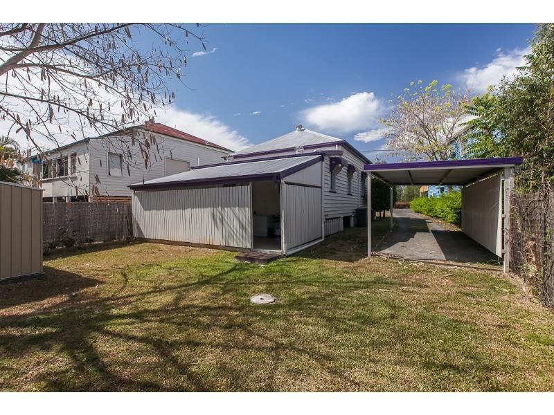 57 Lakes Creek Road, Berserker QLD 4701