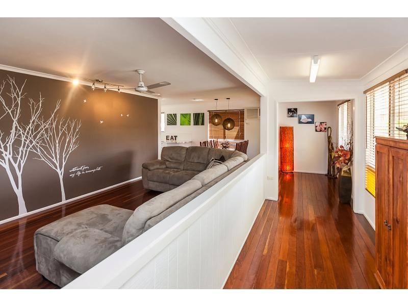 32 Locke Street, Kawana QLD 4701