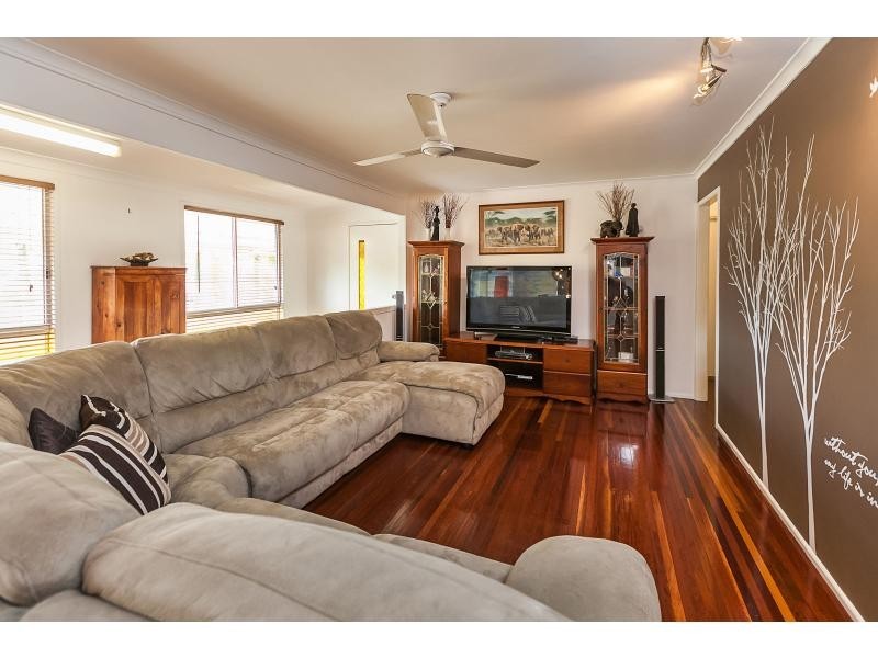 32 Locke Street, Kawana QLD 4701