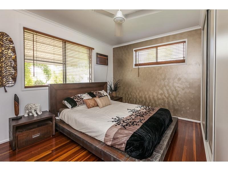 32 Locke Street, Kawana QLD 4701