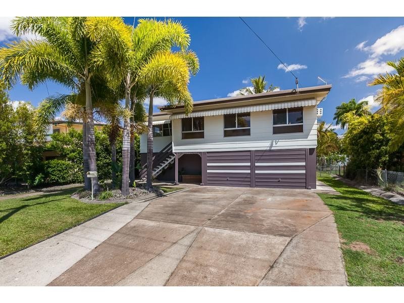 32 Locke Street, Kawana QLD 4701