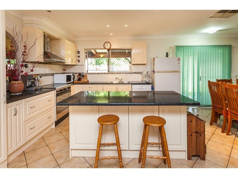 13 Zimitat Street, Gracemere QLD 4702