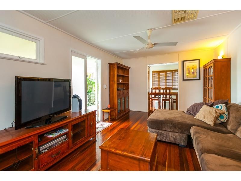 228 Richardson Road, Park Avenue QLD 4701