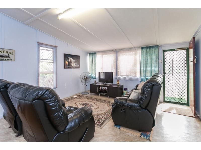 921 Yaamba Road, Parkhurst QLD 4702