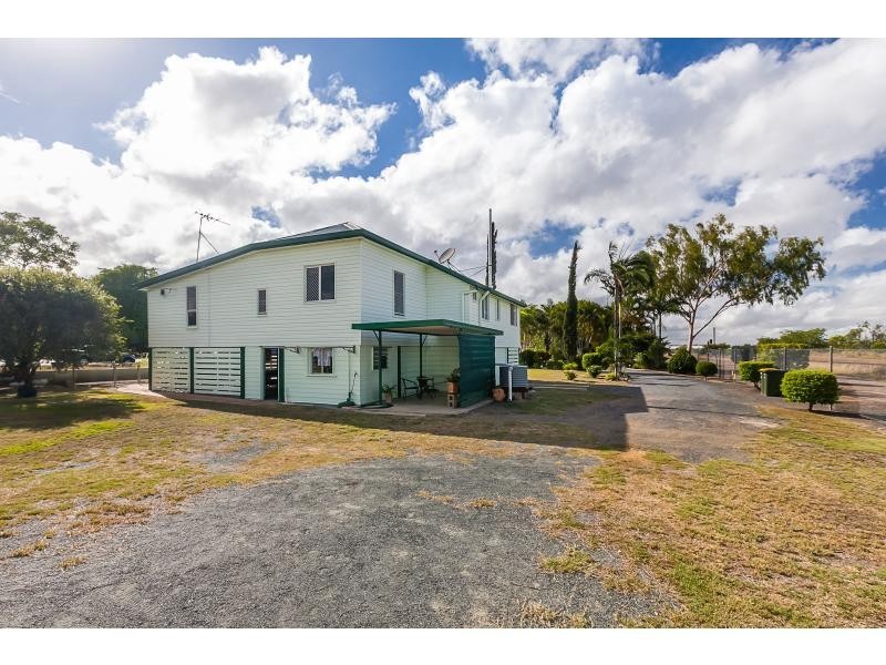 921 Yaamba Road, Parkhurst QLD 4702