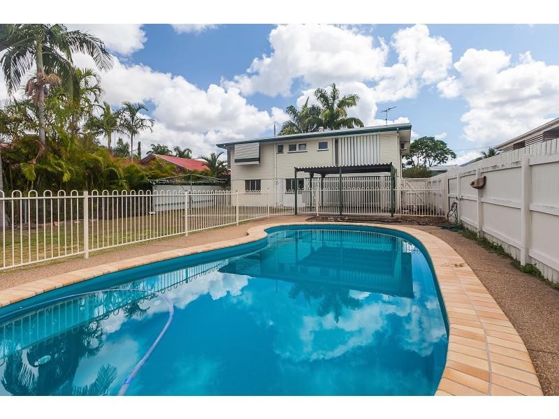 16 Davidson Street, Park Avenue QLD 4701