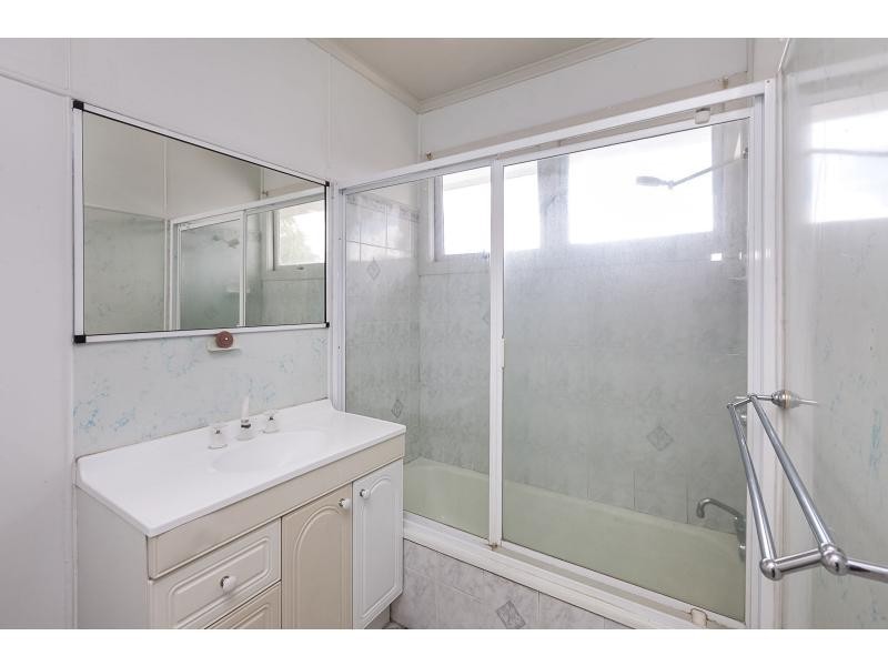 16 Davidson Street, Park Avenue QLD 4701
