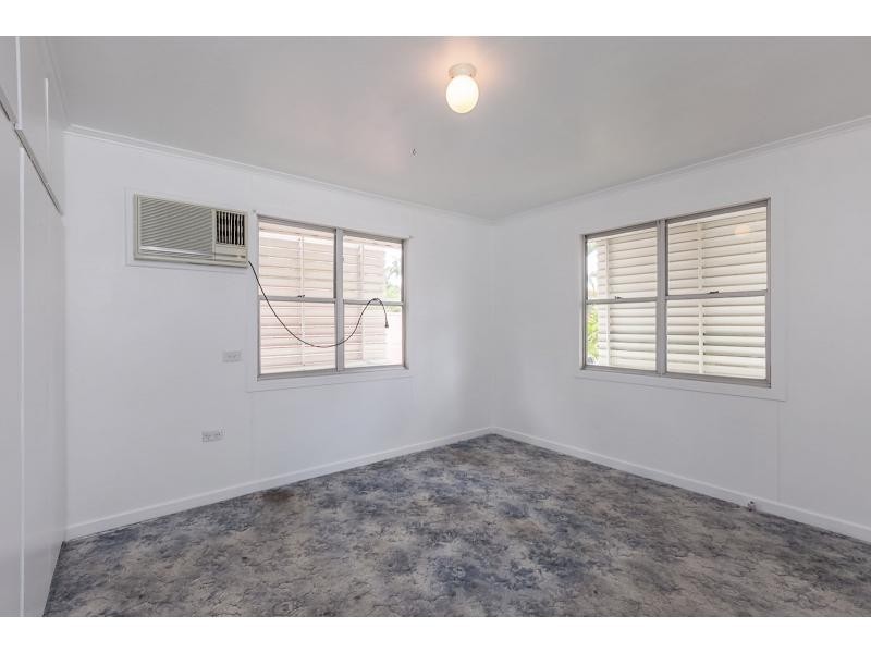 16 Davidson Street, Park Avenue QLD 4701