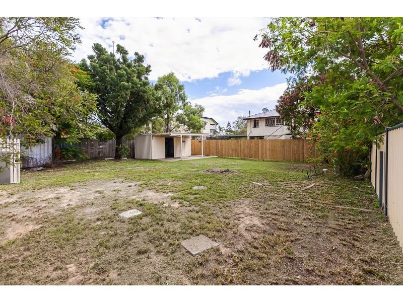 25 Haynes Street, Park Avenue QLD 4701