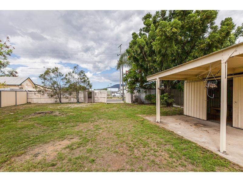 25 Haynes Street, Park Avenue QLD 4701